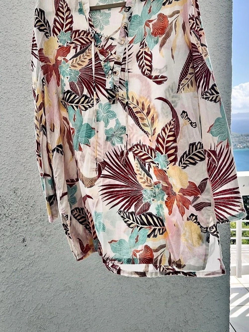 C&C California Floral Linen Blouse L